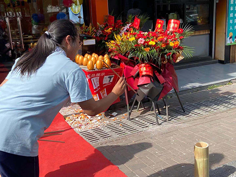 热烈祝贺浙江湖州如意馄饨德清沃尔玛店盛大开业！