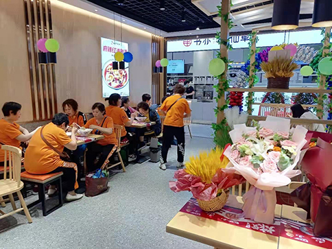 热烈祝贺湖北黄石如意馄饨光谷金融港店盛大开业