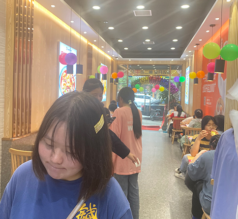 热烈祝贺湖北黄石如意馄饨大冶实验中学店盛大开业！