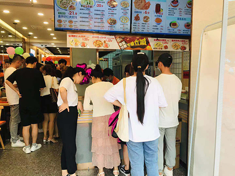 热烈祝贺湖北武汉如意馄饨新崇光时尚广场店盛大开业！