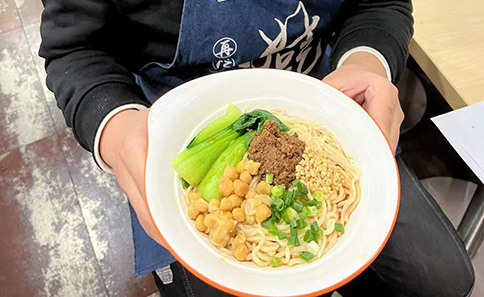 无锡江阴区区域红烧牛肉面，重庆小面，豌杂面新品培训并考核通过