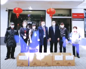 如意馄饨苏州大河山邻里中心店，为苏州马涧社区执勤人员送去爱心餐